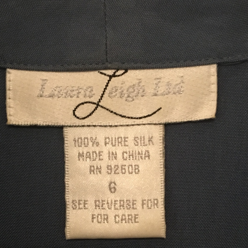 Silk Laura Leigh blouce - Picture 2 of 3